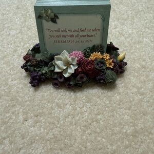 Floral Scripture Card Holder with biblical cards
